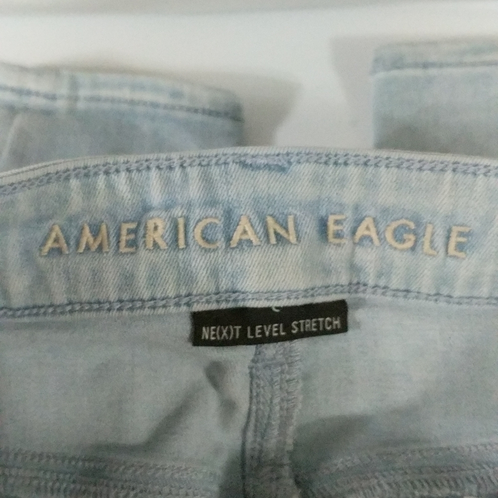𝅺American Eagle Light Wash Hi-Rise Jeggings Next Level Stretch Jeans - size 2 - Picture 2 of 9